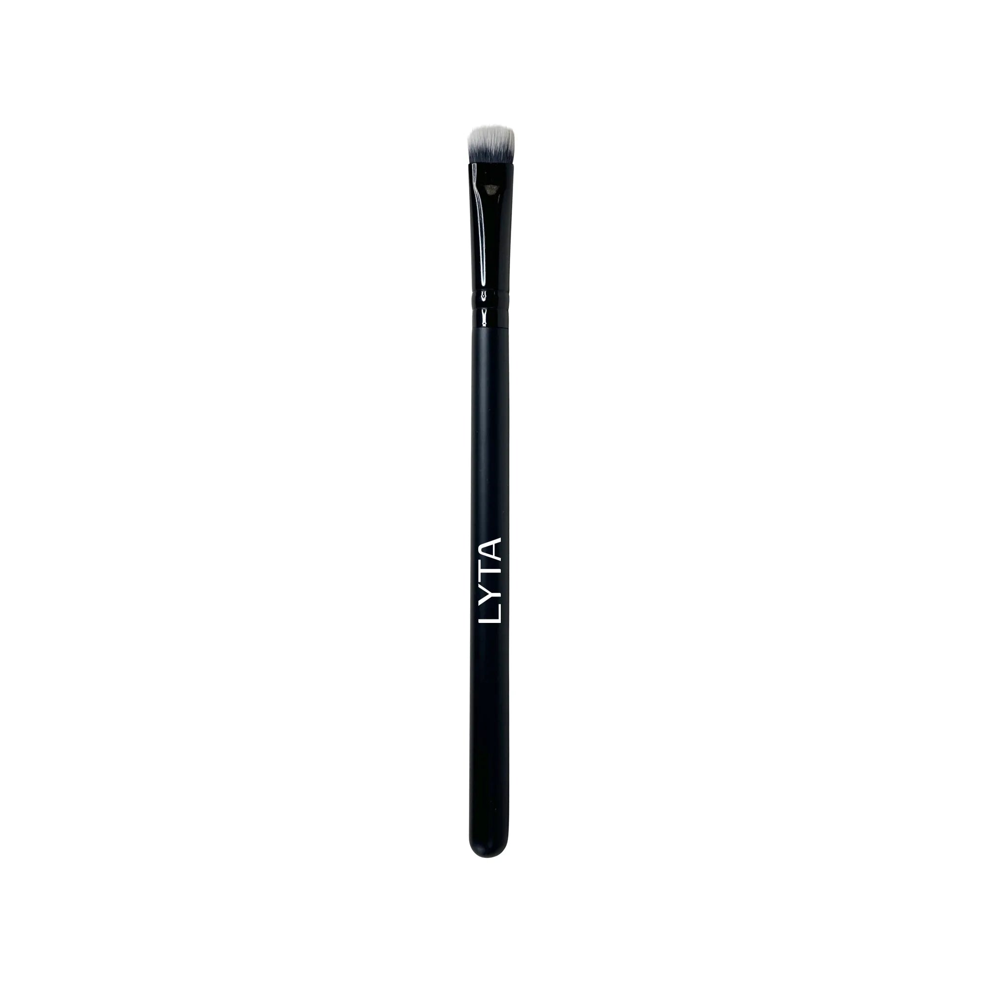 Packing Eye Brush.png